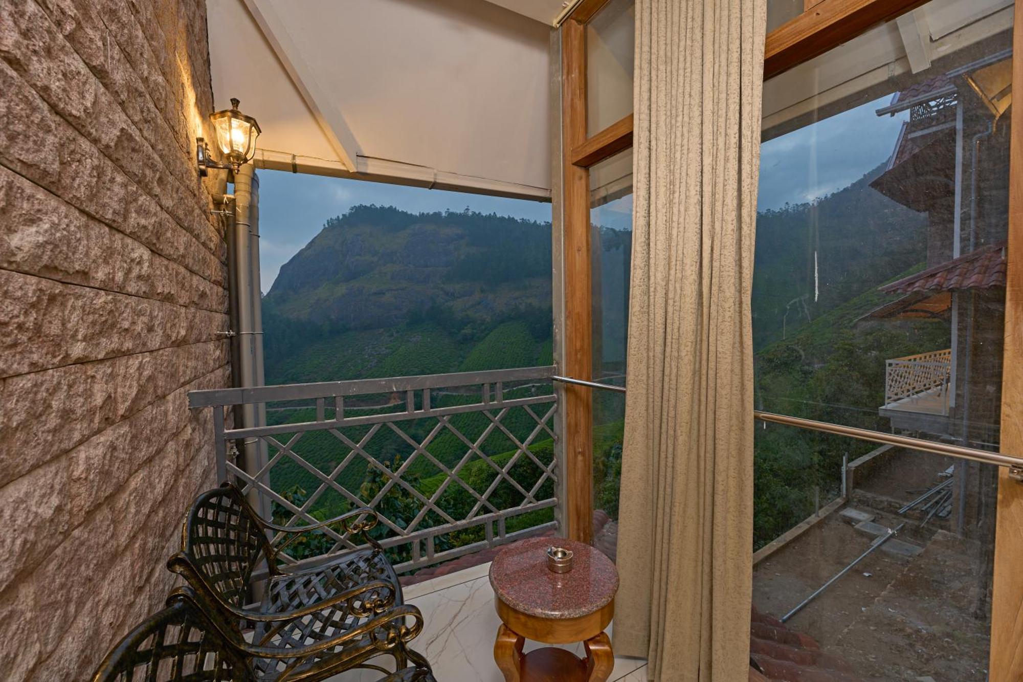 The Planet Munnar Ξενοδοχείο Suryanelli Εξωτερικό φωτογραφία
